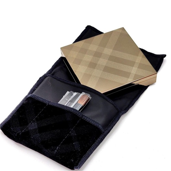 BURBERRY Complete Eye Palette in Gold NIB - Picture 4 of 6